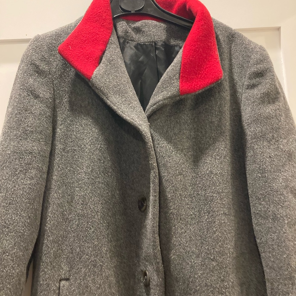 Grey and red vintage coat 100% wool